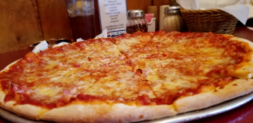 Large Pizza with Ham